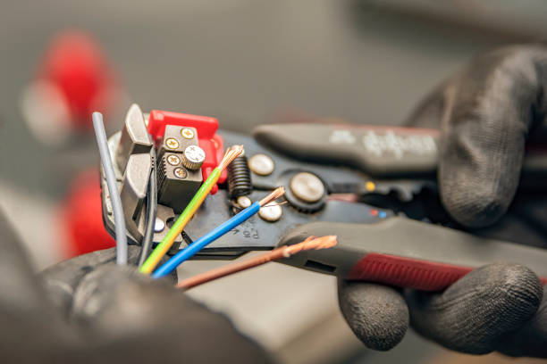 Best Residential Electrician Services  in Shaker Heights, OH